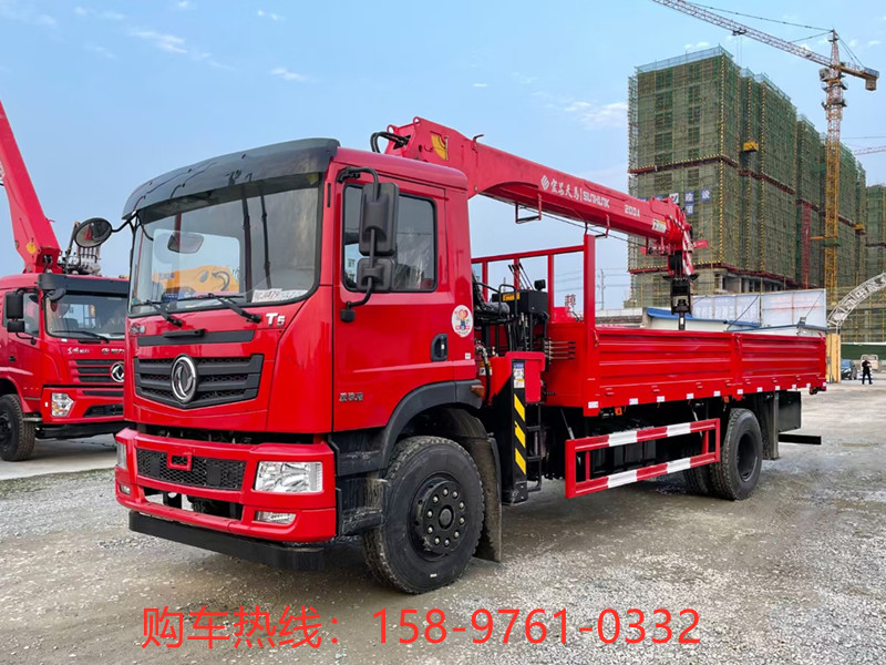 东风6.1米货箱宏昌天马10吨随车吊