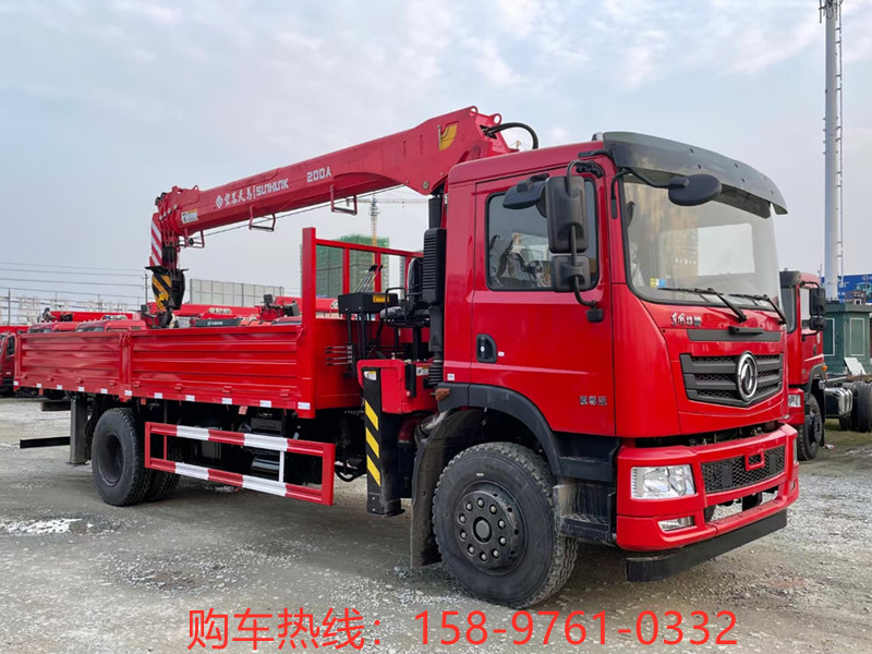 东风6.1米货箱宏昌天马10吨随车吊
