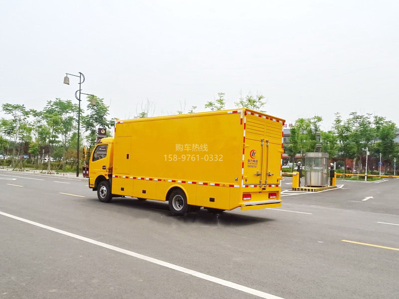 东风多利卡50—100KW移动电源车