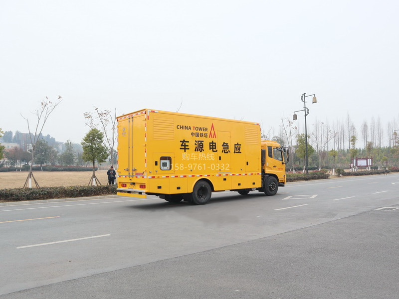 中国铁塔天锦电源车