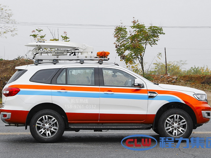 小型应急指挥车