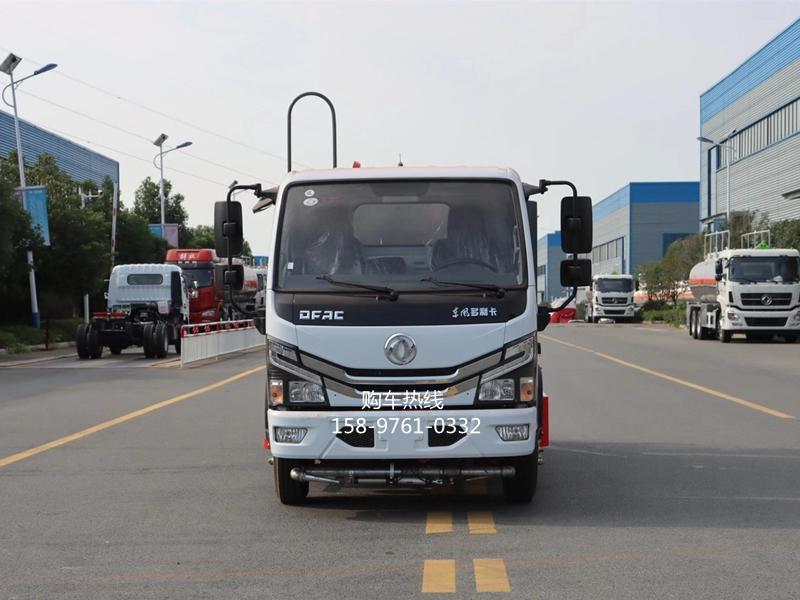 蓝牌东风多利卡抑尘车